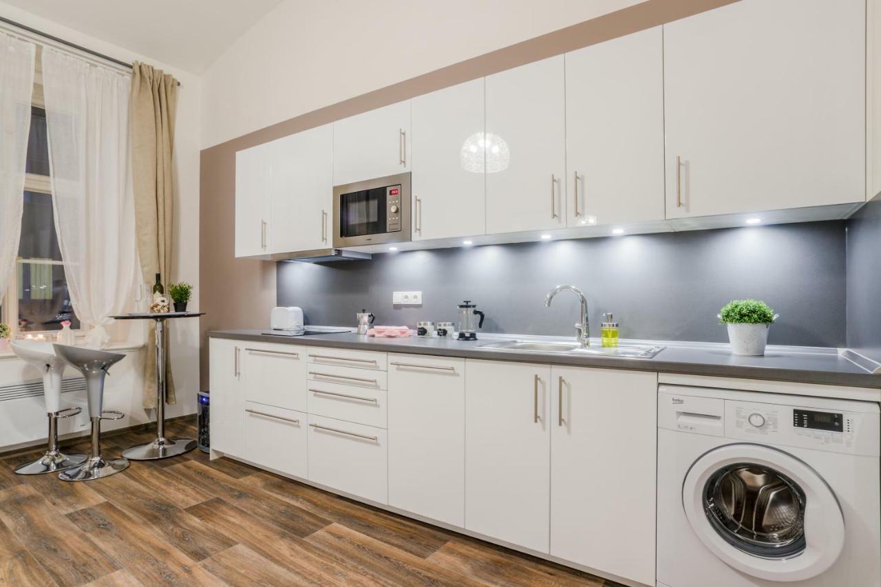 Prague Apt Near Charles Bridge By Michal&Friends Kültér fotó