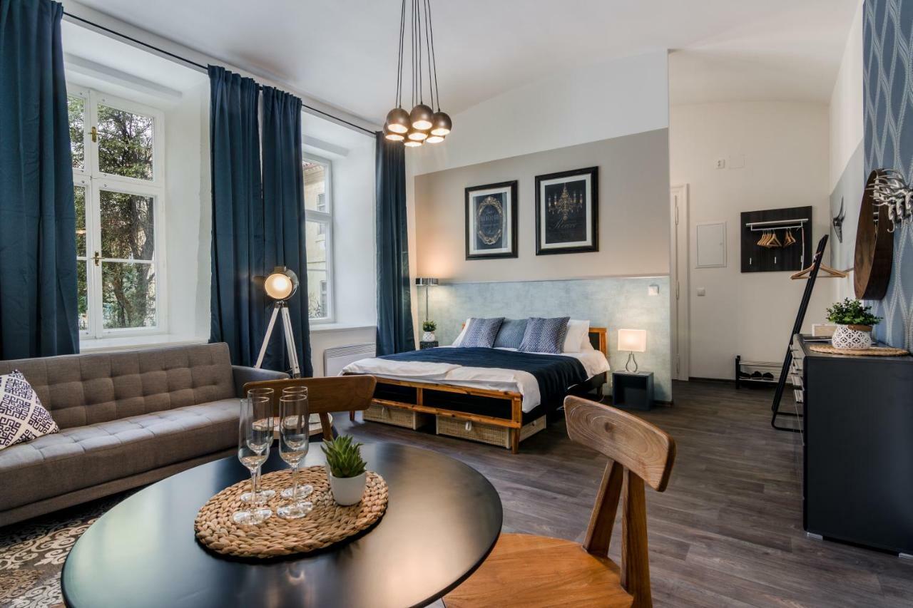 Prague Apt Near Charles Bridge By Michal&Friends Kültér fotó